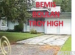 1710 Boulan Dr, Troy, MI 48084