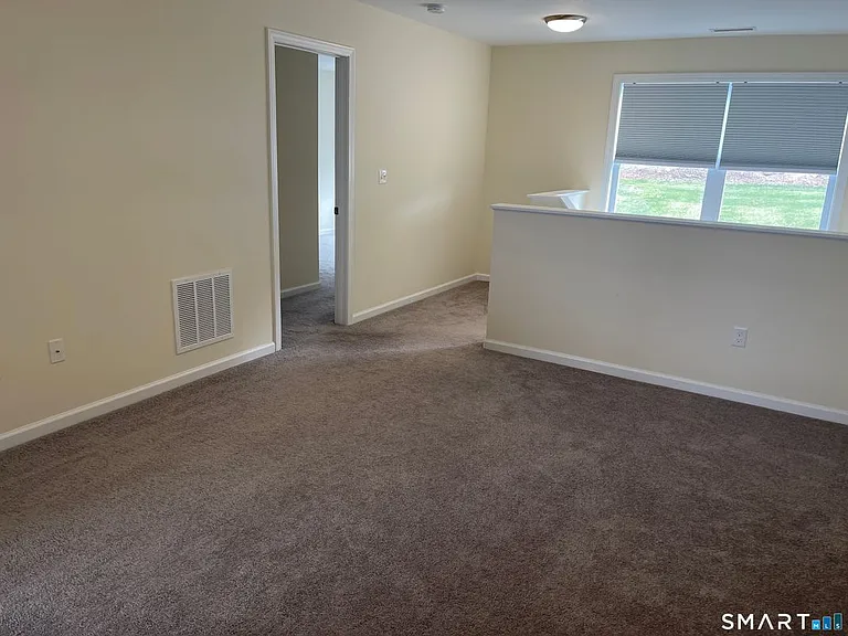 28 Woodside Dr — Photo 12