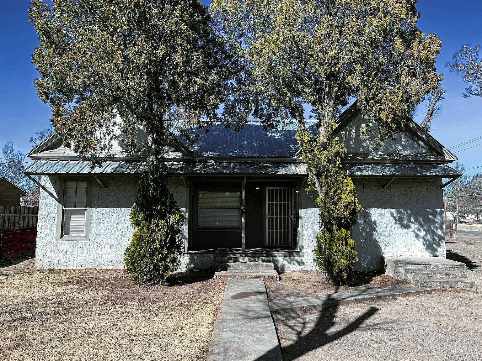 609 W 8th St, Roswell, NM 88201 | Zillow