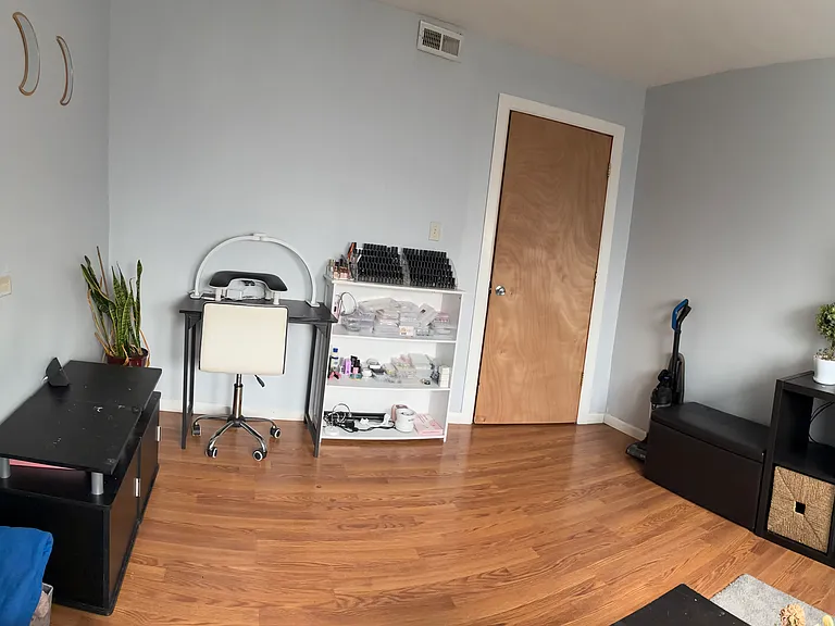 2616 S Hillock Ave #BASEMENT — Photo 17