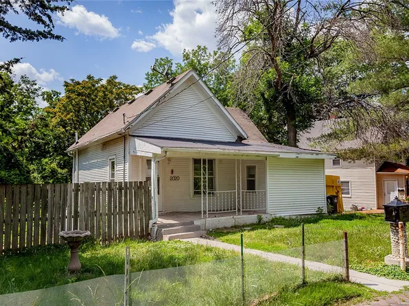 2020 Courtland Dr, Des Moines, IA 50315