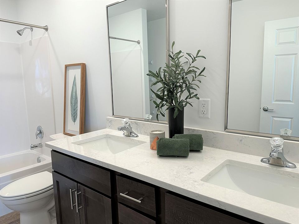 660 E Cypress St Square PA Zillow