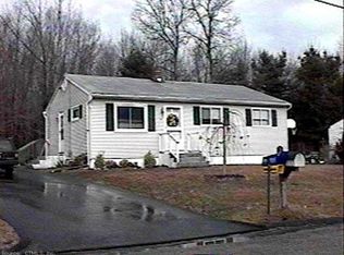17 Rita Dr, Lebanon, CT 06249