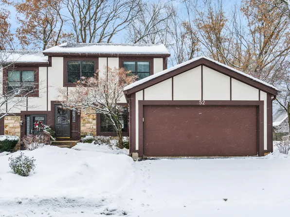 52 White Oak Cir, Saint Charles, IL 60174