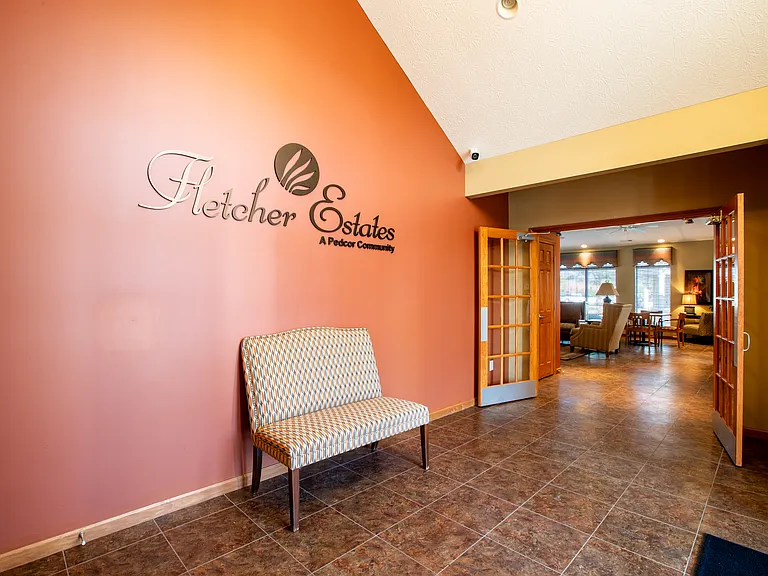 205 NE Hayes Dr — Photo 12