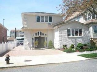 726 124th St, Flushing, NY 11356