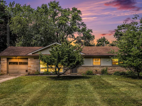 506 Grant Ct, Marshall, MI 49068