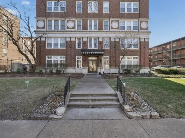 5330 Pershing Ave, Saint Louis, MO