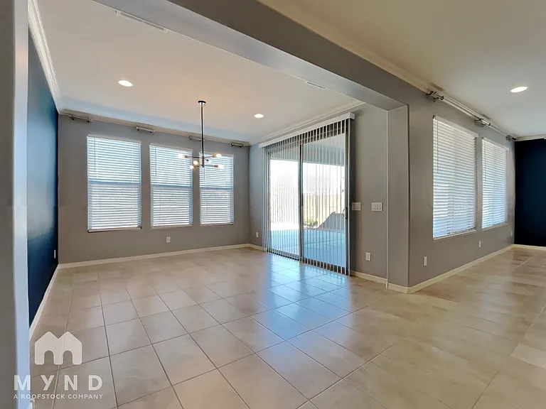 24598 W Concorda Dr — Photo 9