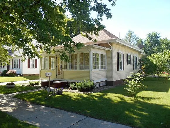 3313 Shelby Ave photo 1