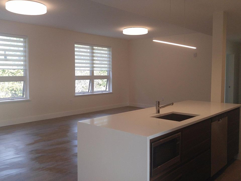 2nd image of 40 Fisher Ave #102J