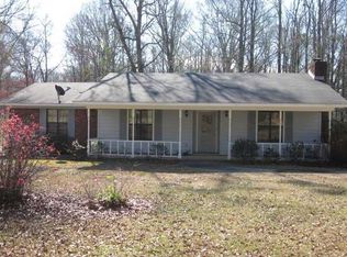 1119 Rockett Dr, Jackson, MS 39212