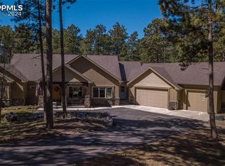 3255 Pinehurst Cir, Colorado Springs, CO 80908
