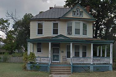 1st image of 3210 Enslow Ave