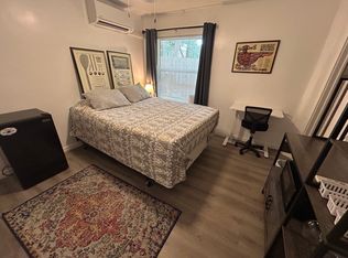 241 3rd St N APT 136, Saint Petersburg, FL 33701
