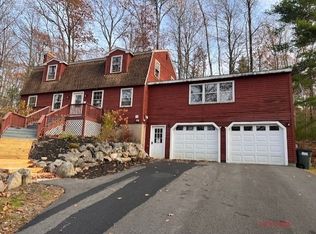 15 N End Rd, Townsend, MA 01469