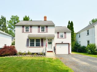 212 Farmington Rd, Rochester, NY 14609