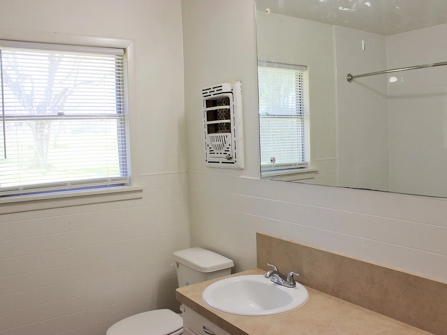 204 Cornish Drive - 1 — Photo 3