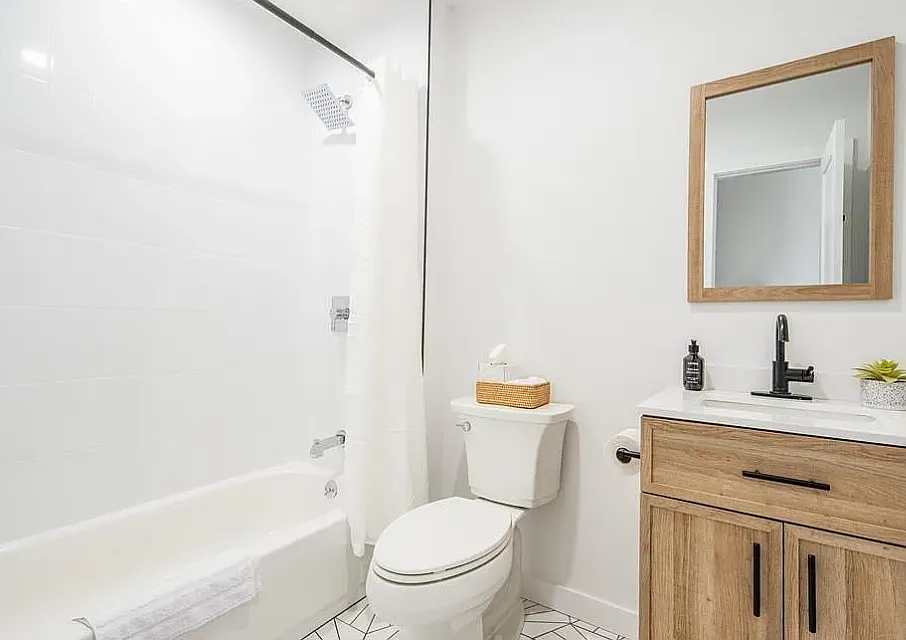 1 bed, 1.0 bath, 400 sqft, $3,000 — Photo 2