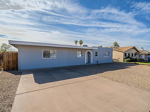 2nd image of 2217 W Corrine Dr