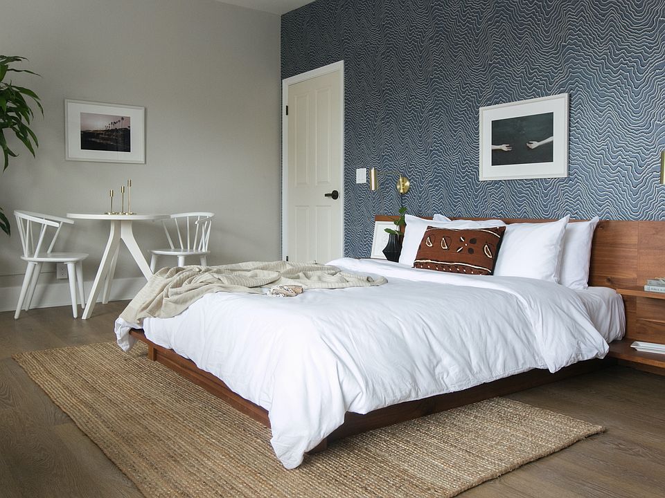 1st image of 511 F St #205
