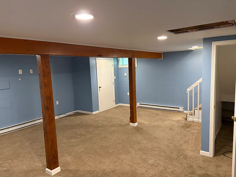 3149 Hamlet Dr — Photo 8