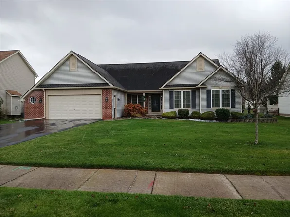 75 Brick Lndg, Rochester, NY 14626