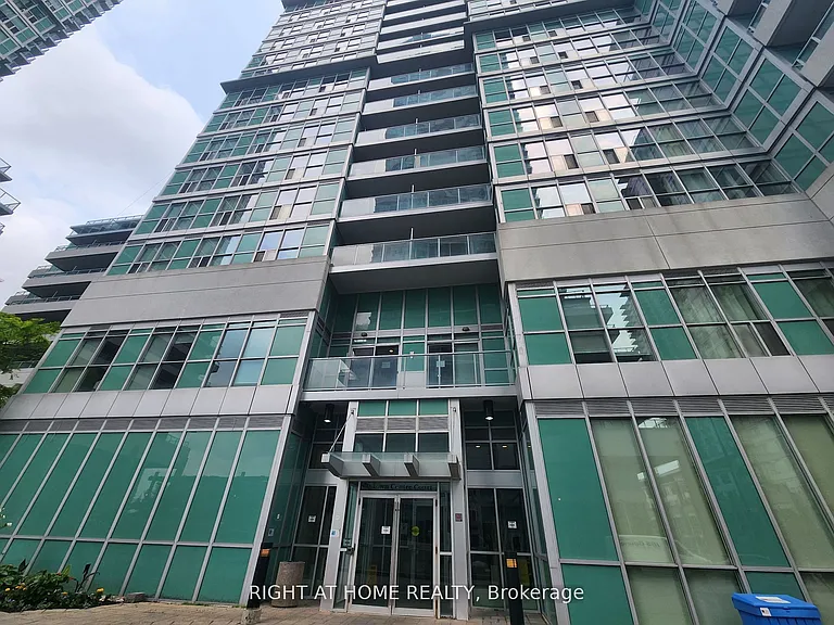 70 Town Centre Ct #407 — Photo 1