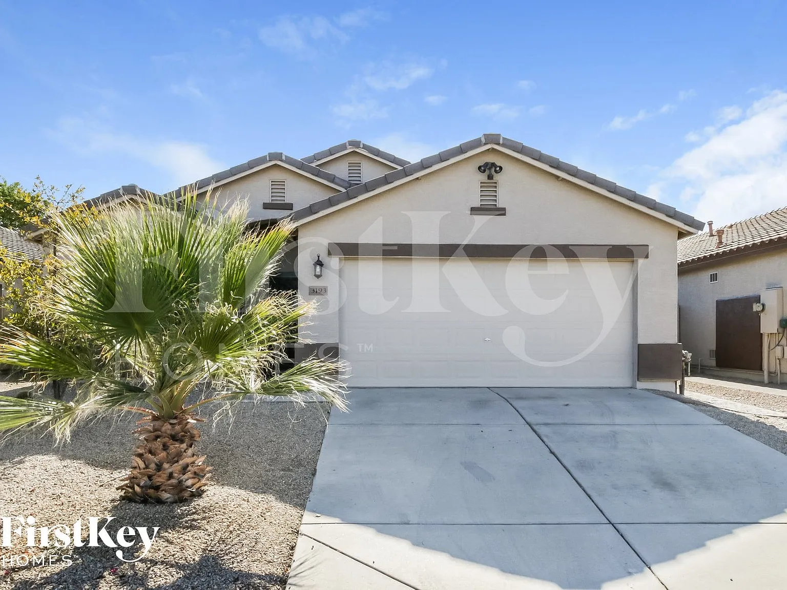 4 bed, 2.0 bath, 1601 sqft, $2,160 — Photo 1