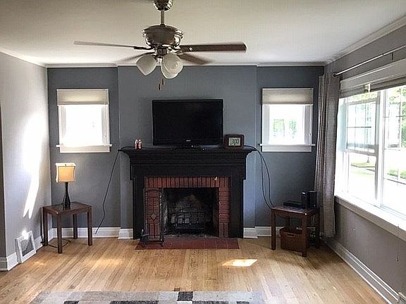 3rd image of 204 N Barclay St