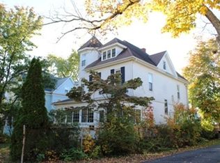 3 Williams St, Holyoke, MA 01040