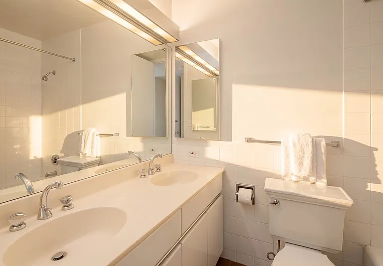 525 E 72nd St #25I — Photo 7