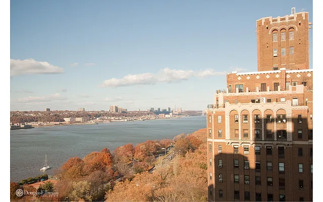 Rented by Douglas Elliman | media 4