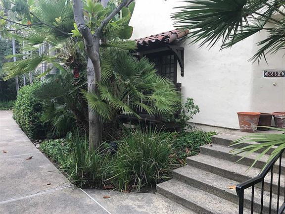 2nd image of 8688 Villa La Jolla Dr Unit 4