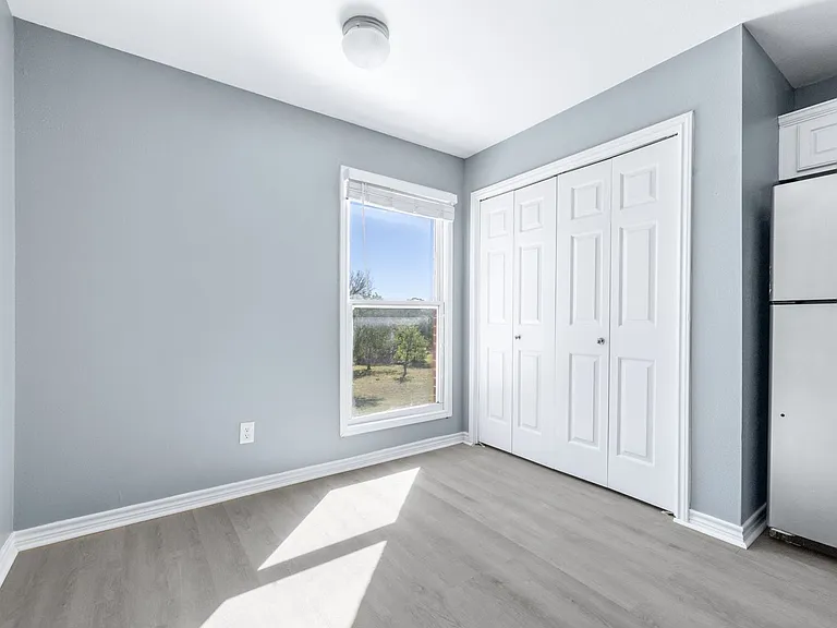 805 N Main St #104 — Photo 16