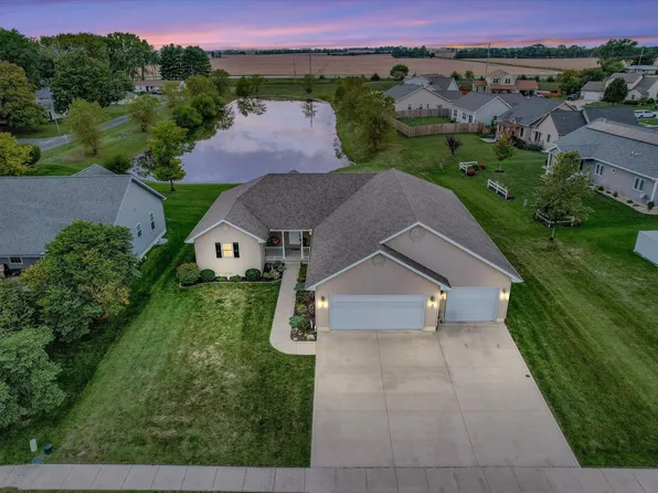 803 N Bourne St, Tolono, IL 61880