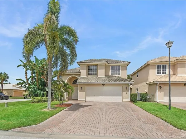 1015 SE Westminster Pl, Stuart, FL 34997