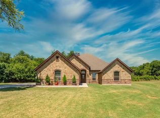 205 N Doubleday Ct, Springtown, TX 76082