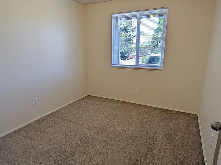 7815 NE 117th Ave — Photo 28