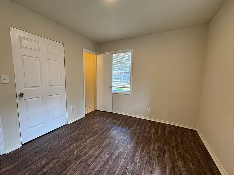6108 King William Dr — Photo 17
