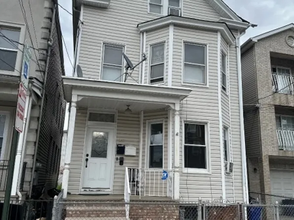 237 Magnolia Ave, Elizabeth City, NJ 07206