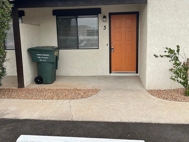 349 E Calle Arizona #1 — Photo 13