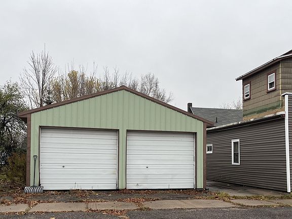 4th image of 822 Johnston St