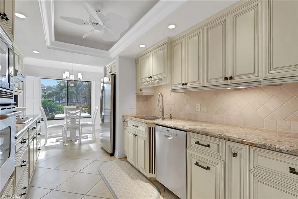 5964 Pelican Bay Blvd — Photo 2
