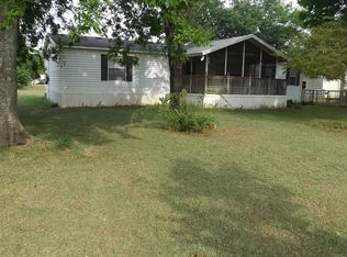 285 Z St, Level Plains, AL 36322