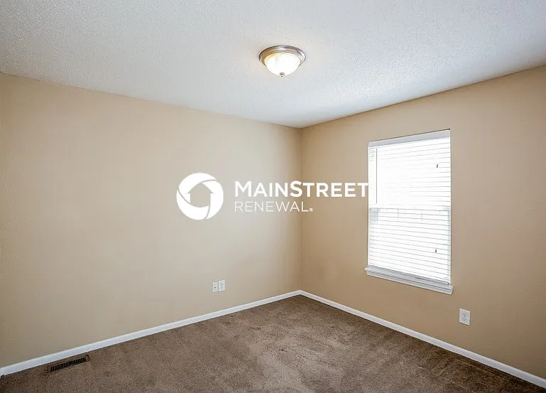 10305 Cadogan Dr — Photo 10
