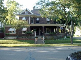 1323 10th St, Monroe, WI 53566