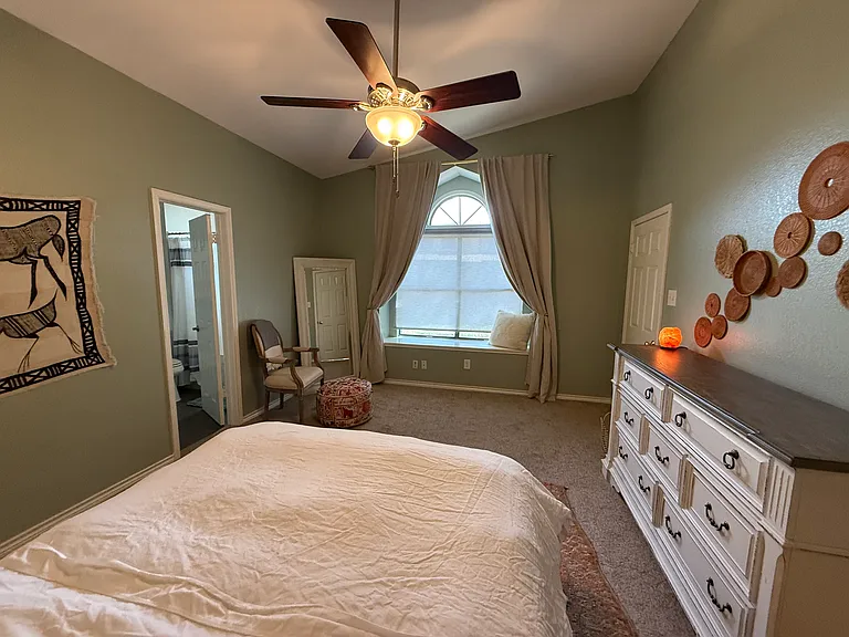 4005 Cortina Dr — Photo 6