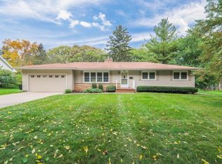 5206 Barton Rd, Madison, WI 53711