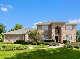 38W210 Henricksen Rd, St Charles, IL 60175